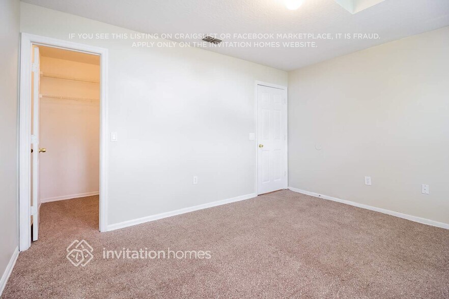 Building Photo - 839 Delfino Pl