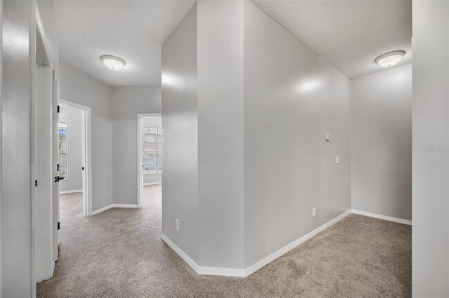 Building Photo - 2101 W De Leon St