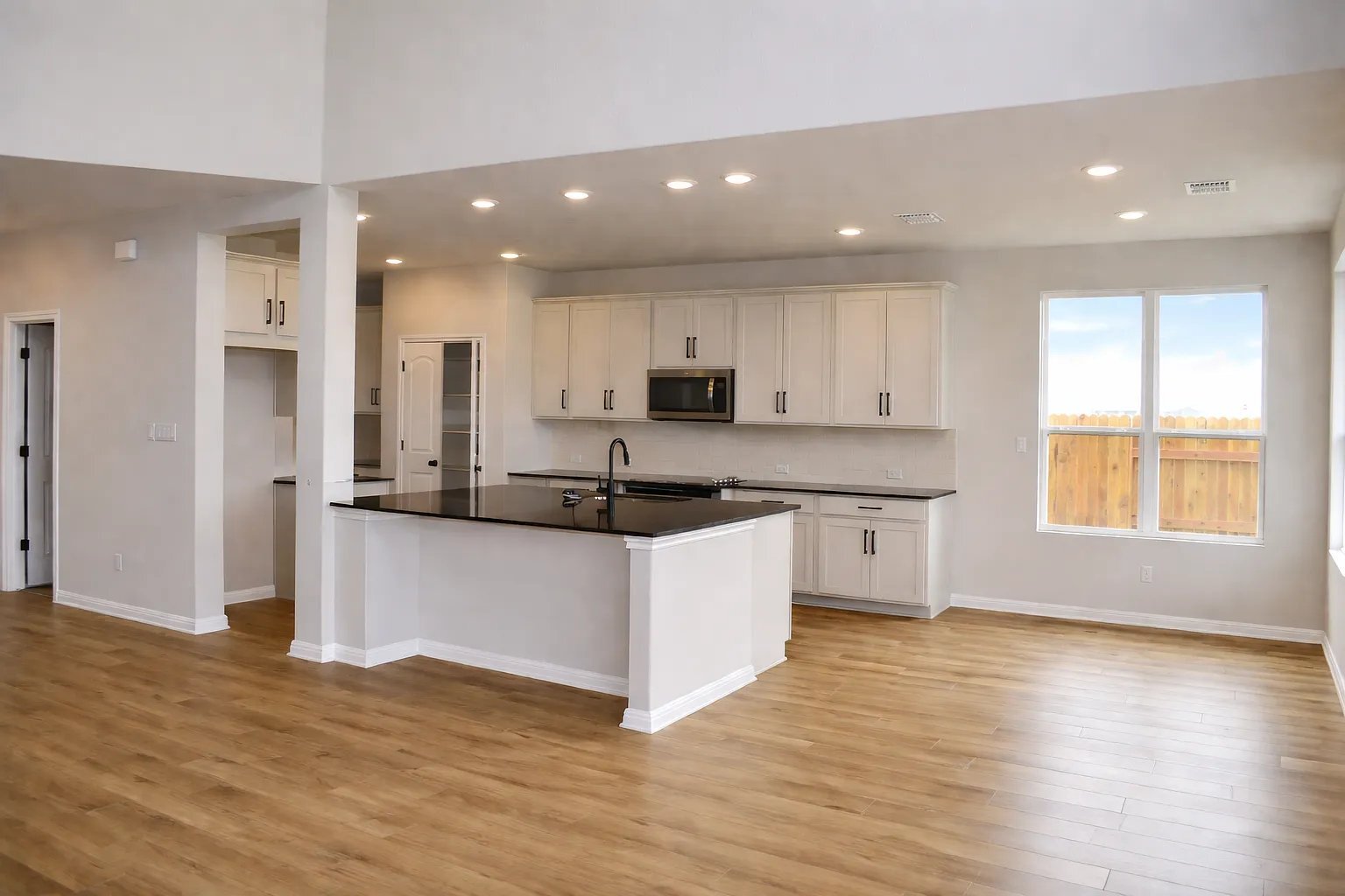 Building Photo - 201 Chickasaw Ln