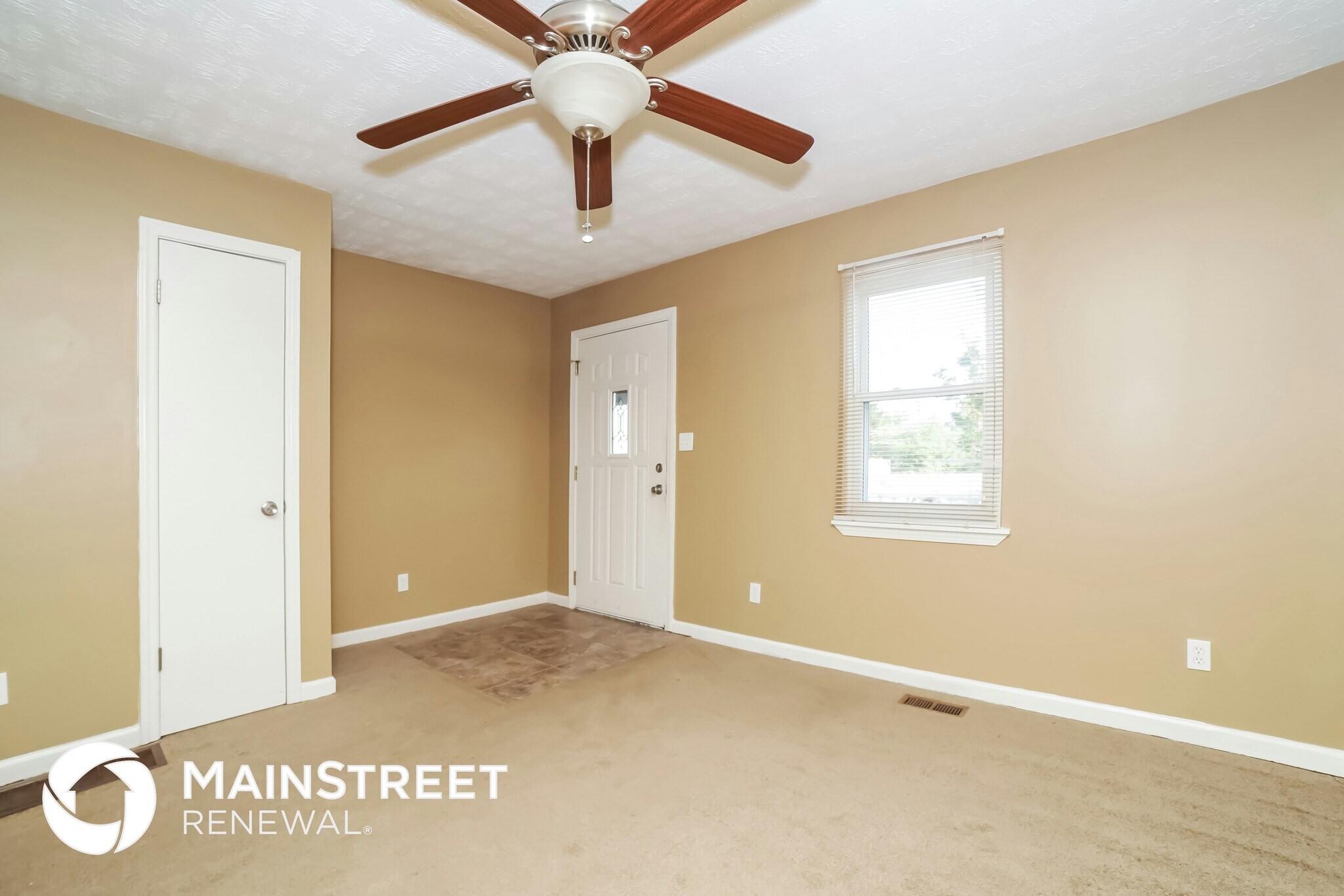 Building Photo - 4872 Pebblebrook Dr