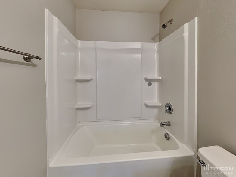 Building Photo - 6035 Loy Ct