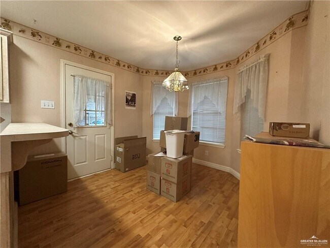 Building Photo - 19 Hidden Forest Dr