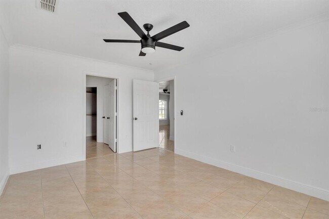 Building Photo - 2113 Jessa Dr