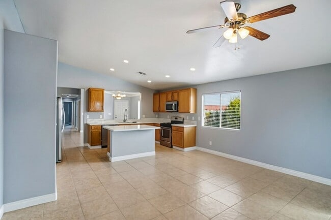 Building Photo - Beautifully Updated 3 Bedroom, Single Story North Las Vegas Home In Gated Community