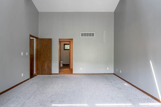 Building Photo - 29 Wildwood Dr