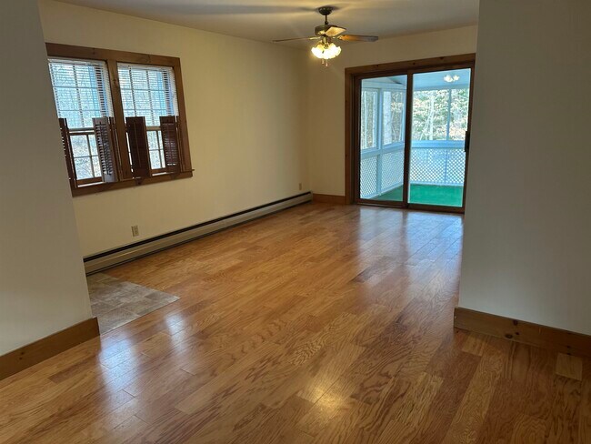 Building Photo - 108 S Bennington Rd