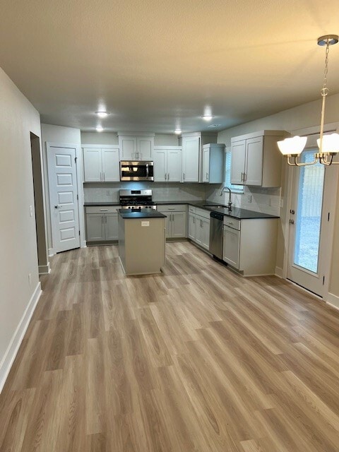 Building Photo - 303 Pennington Ave