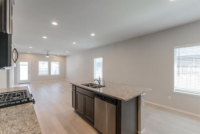 Building Photo - 9327 Colonial Bent Pl