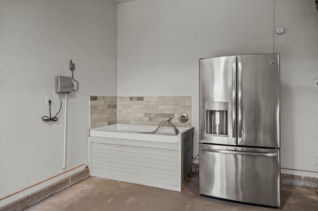 Building Photo - Luxury Home in Kelsey Park