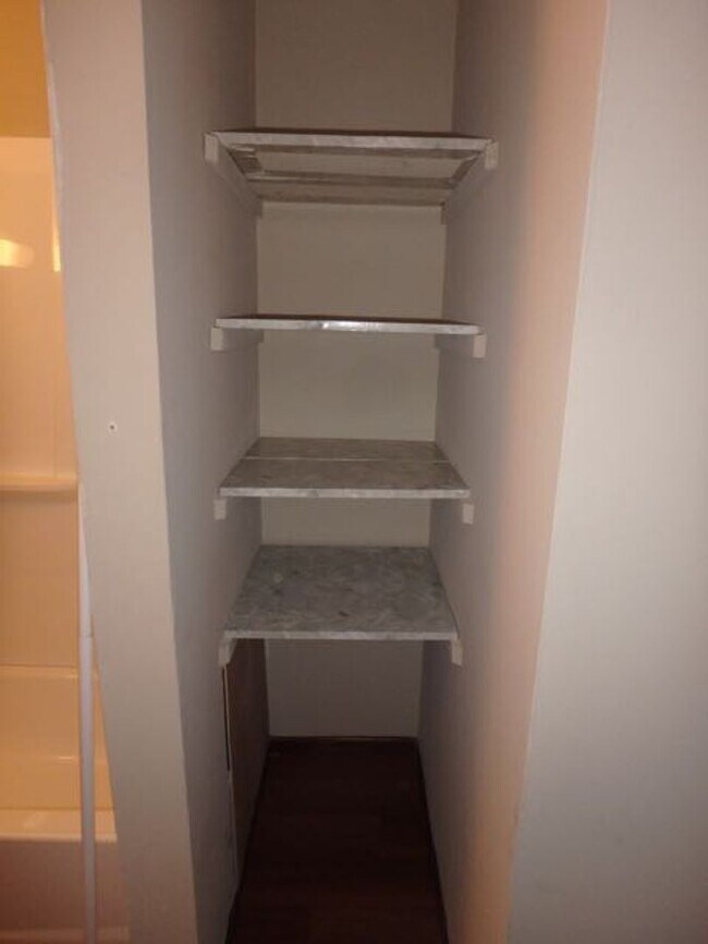 Building Photo - 3417 Bonny Linn Dr