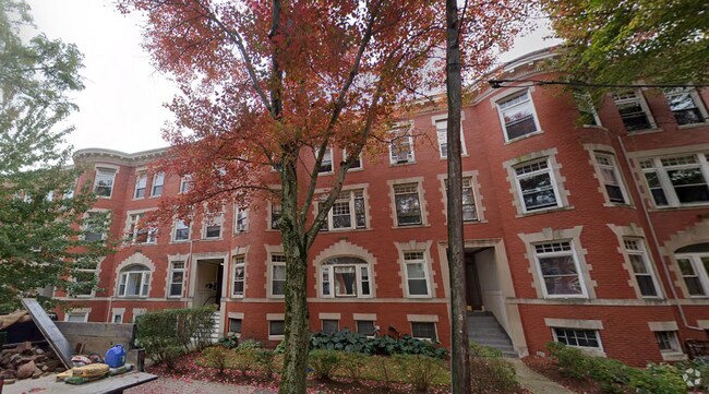 Building Photo - 10 Strathmore Rd