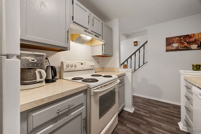 Building Photo - 4632 Emblem Cir
