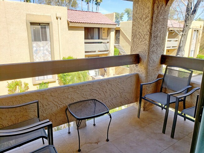 Building Photo - Furnished Scottsdale One Bedroom Condo For...