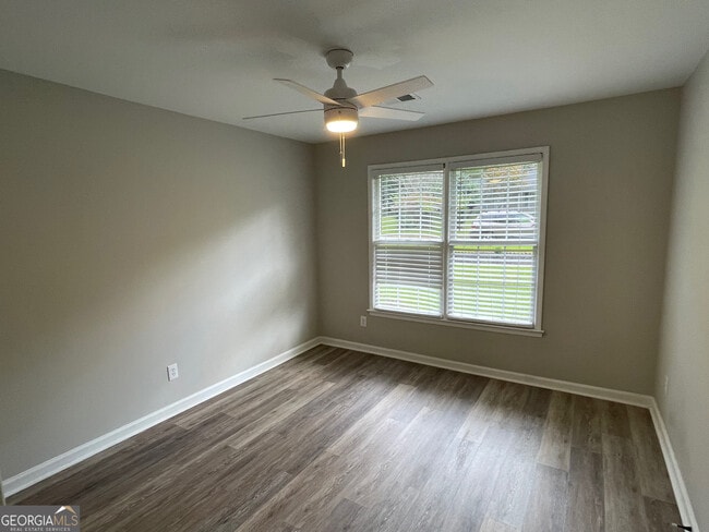 Building Photo - 407 Deergrass Trail