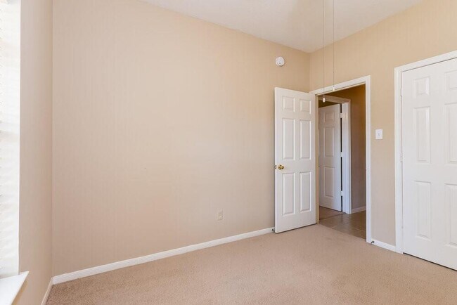 Building Photo - 1226 Peacham Ct