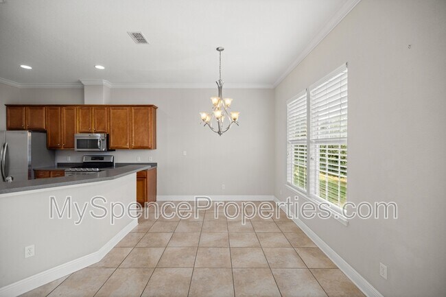 Building Photo - 1578 Venice Ave