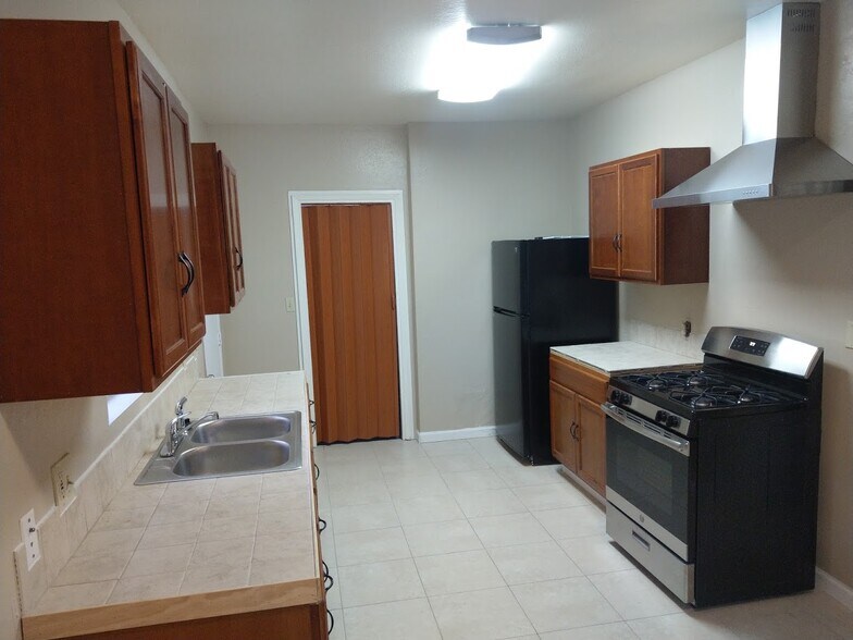 Updated Kitchen - 2909 Myrtle St