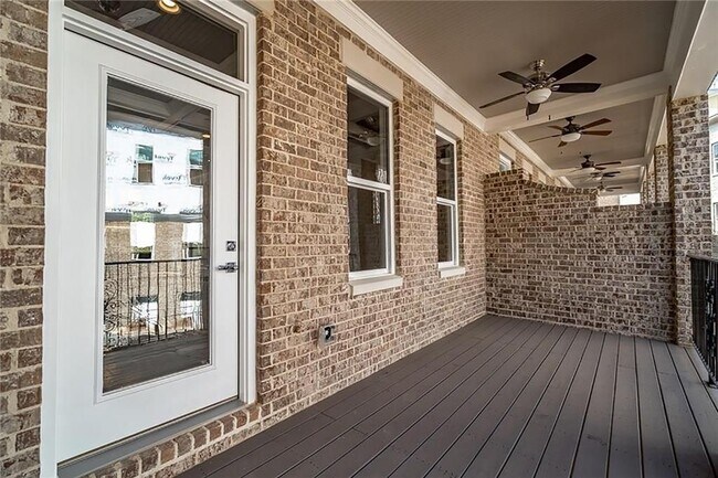 Building Photo - 339 Brownstones Cir NE
