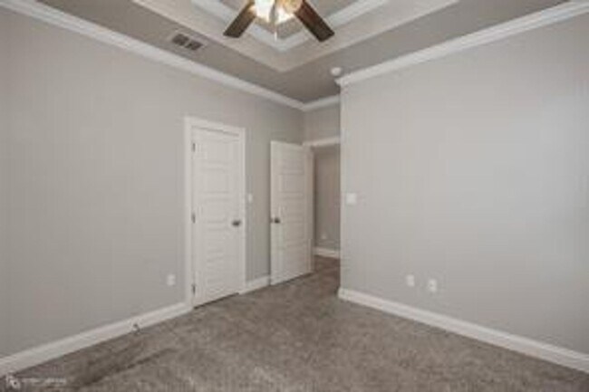 Building Photo - 307 Ansley Cir