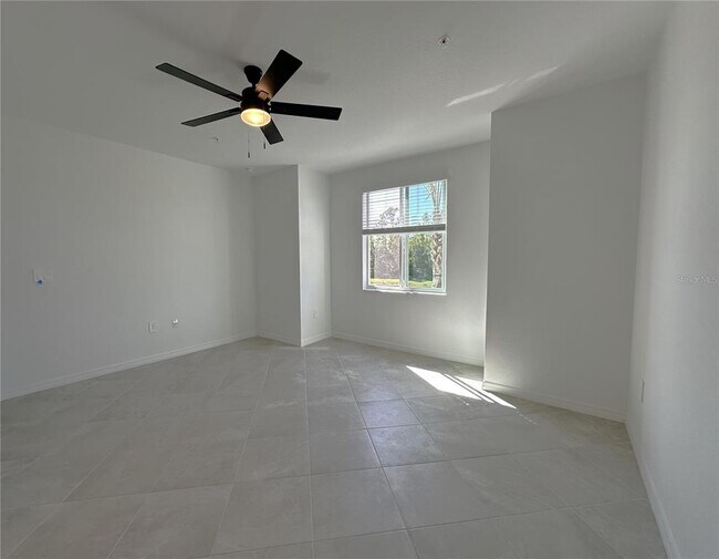 Building Photo - 14231 Heritage Landing Blvd