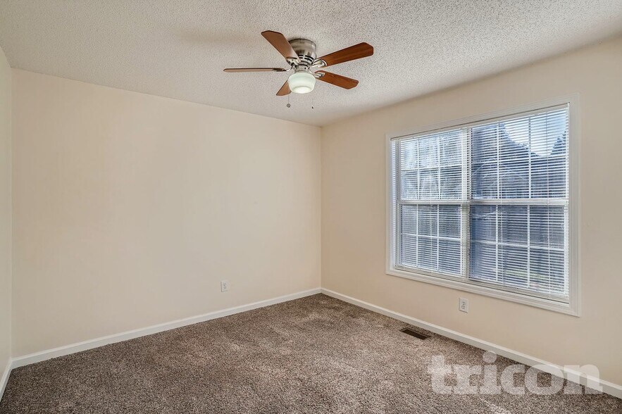 Building Photo - 4006 Cinnamon Fern Ln