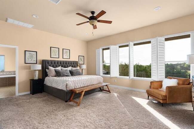 Building Photo - 1472 Kings Cove Dr
