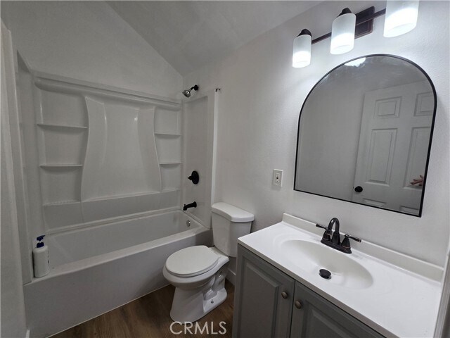 Building Photo - 4728 Hillside Ave