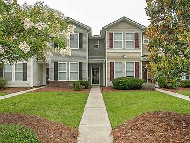 Primary Photo - 3 bedroom, 3 bath townhome in Kiskadee Parke