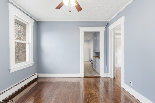 Building Photo - 70 Valley St