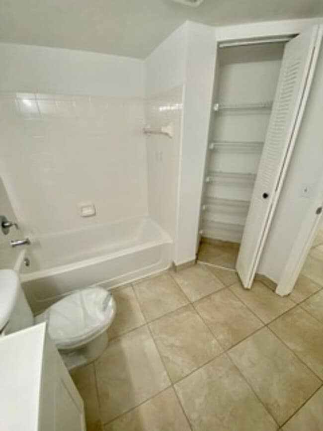 Building Photo - Boynton Beach Condominium