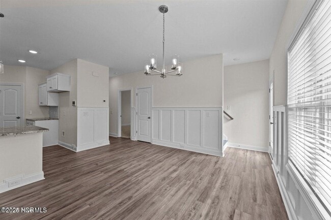 Building Photo - 4504 Laurel Rdg Dr