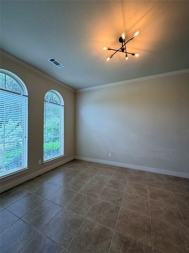 Building Photo - 5423 Lachlan Springs Ln