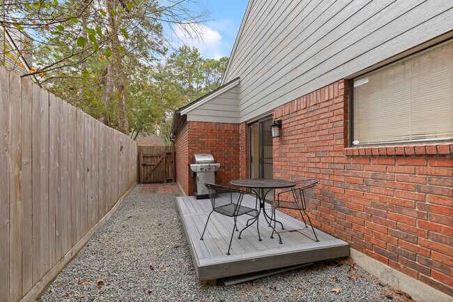 Building Photo - 91 N Pathfinders Cir