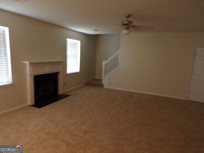 Building Photo - 1527 Paceville Ct NE