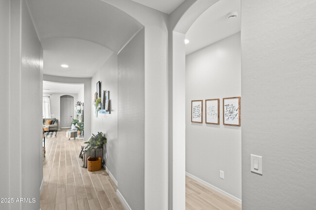 Building Photo - 3505 W Verde River Rd