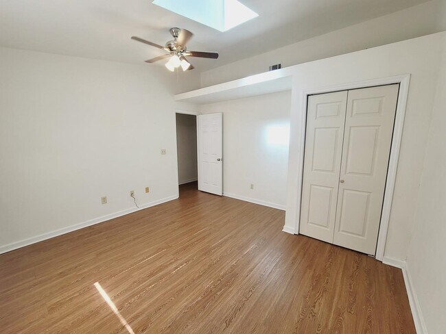 Building Photo - 1555 San Luis Rd