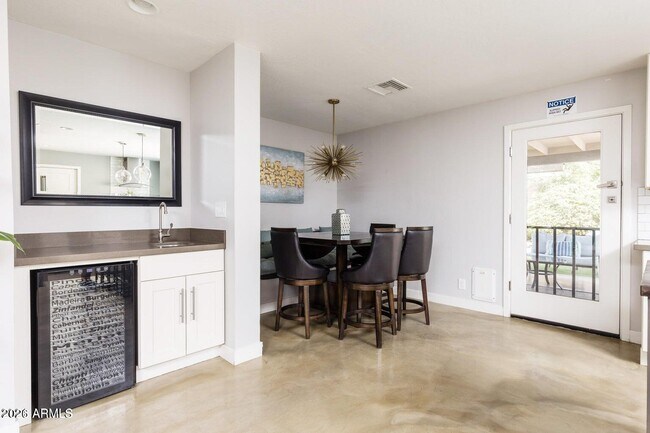 Building Photo - 5225 N 83rd Pl