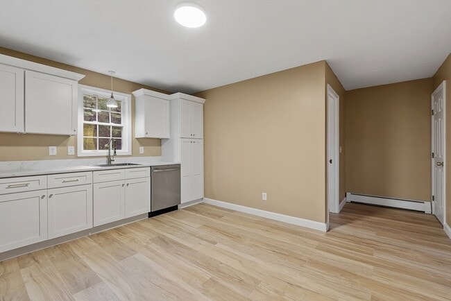 Building Photo - 72 Patterson Rd