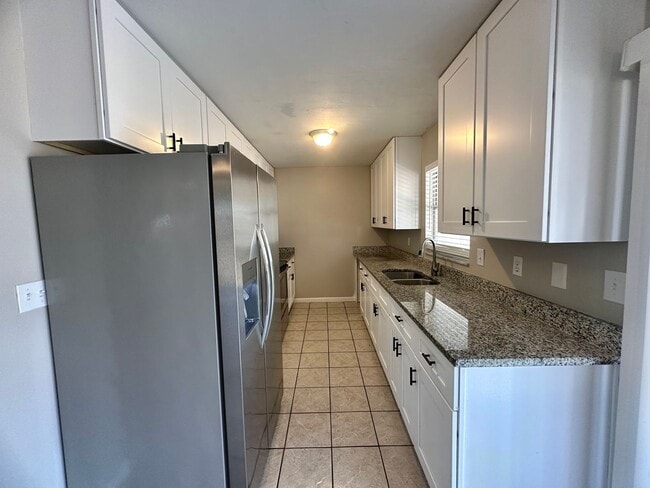 Building Photo - 4946 Viceroy Ct