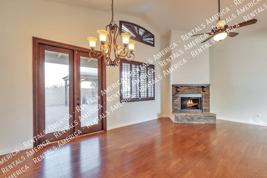 Building Photo - 8509 S Camino Bengala