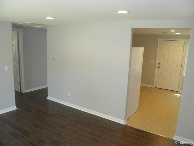 Building Photo - 21142 Ontaga St