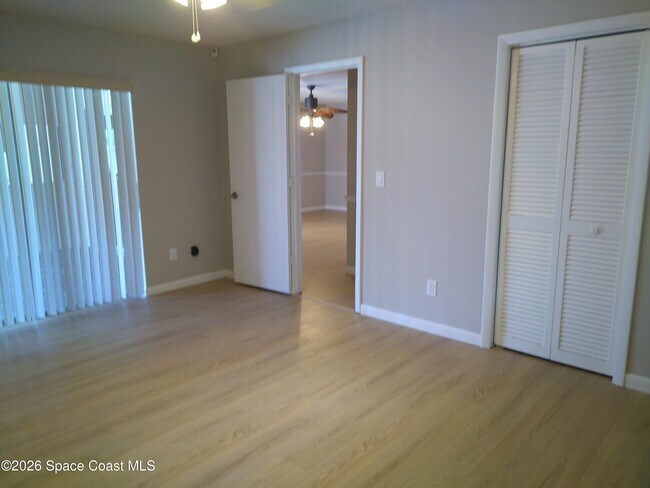 Building Photo - 530 Rio Ln