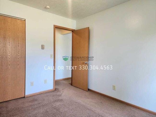 Building Photo - 7277 Stuhldreher St NW