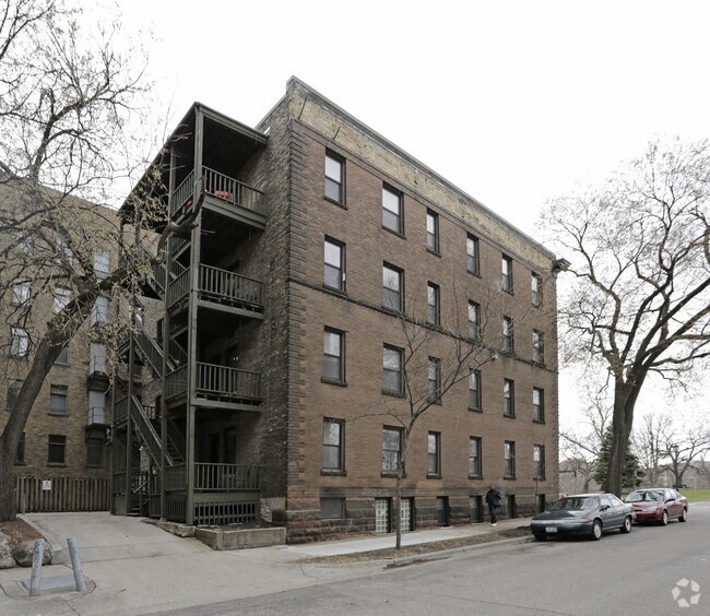 Building Photo - 1401 Willow St