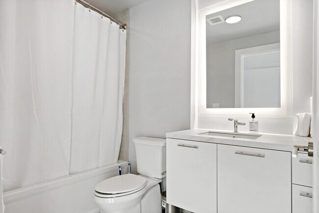 Building Photo - 1841 7th St NW