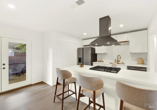 Building Photo - 6610 Oak Leaf Ct