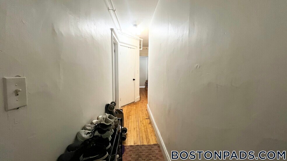 Building Photo - 16-20 Westland Ave.