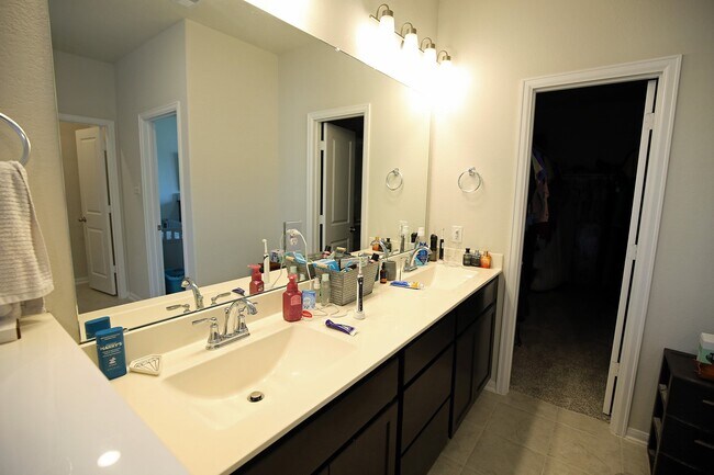 Building Photo - 12139 Wooden Mill Ln