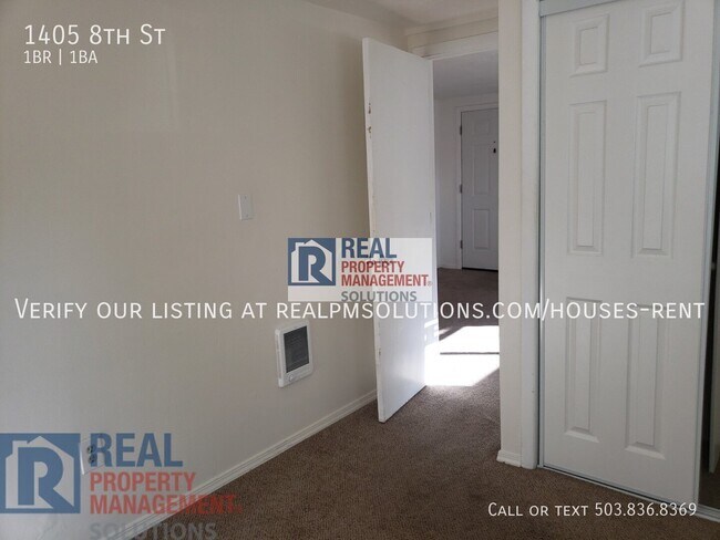 Building Photo - 1405 8th St