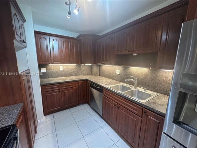 Building Photo - 29523 SW 144th Ct